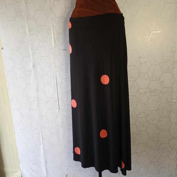 Lularoe long black skirt with orange polkadot pattern - Picture 2 of 13